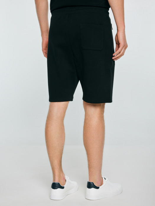 Čierne teplákové šortky WLADORSH 906